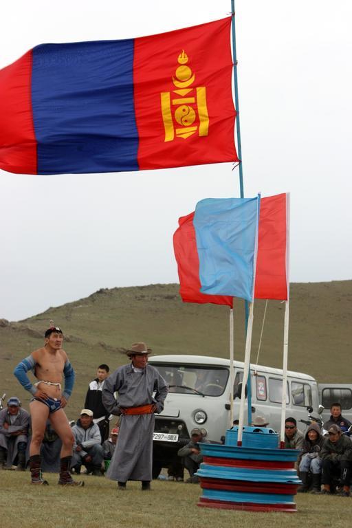 Golden Gobi Hostel & Tours Ulan Bator Exterior foto