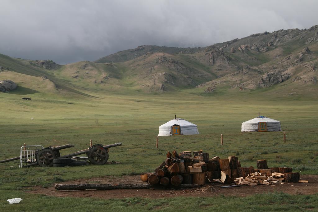 Golden Gobi Hostel & Tours Ulan Bator Exterior foto