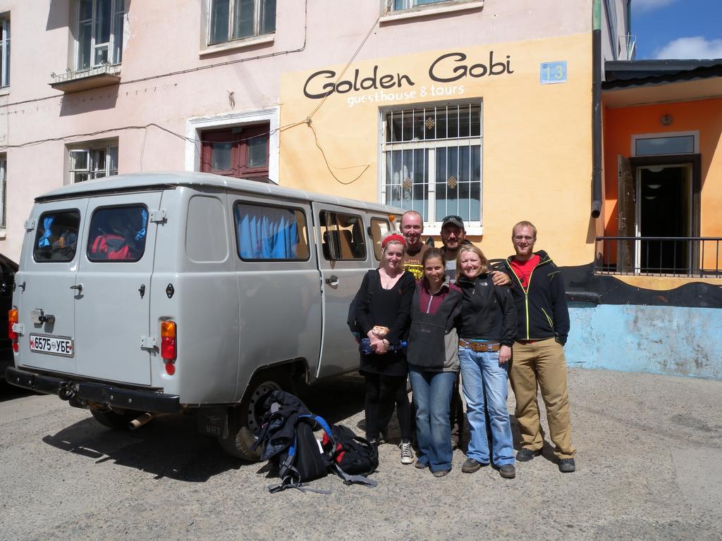 Golden Gobi Hostel & Tours Ulan Bator Exterior foto