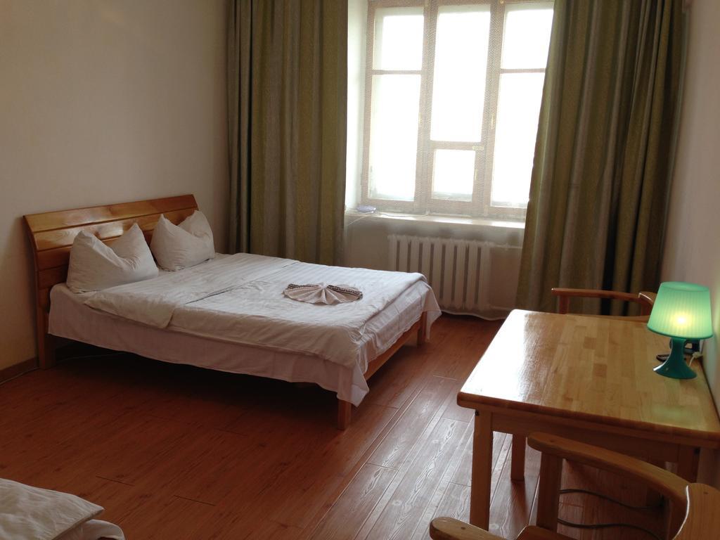 Golden Gobi Hostel & Tours Ulan Bator Exterior foto