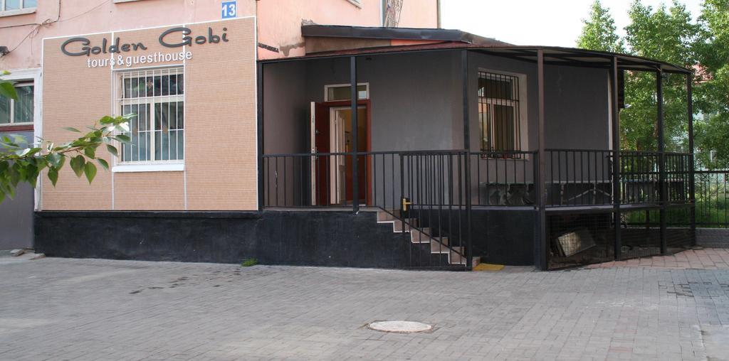 Golden Gobi Hostel & Tours Ulan Bator Exterior foto